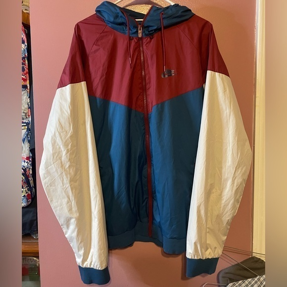 Other - Nike jacket multicolored hooded sz XL
